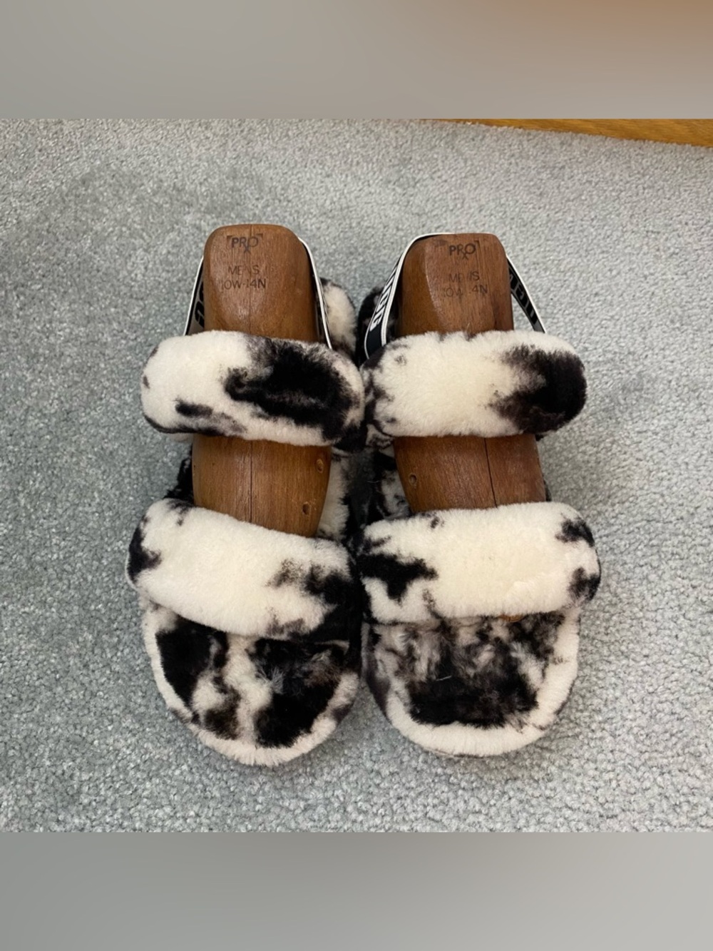 Ugg Womens OH Yeah Marble Print Fuzzy Slippers Comfy Casual Size 10 - Picture 2 of 7